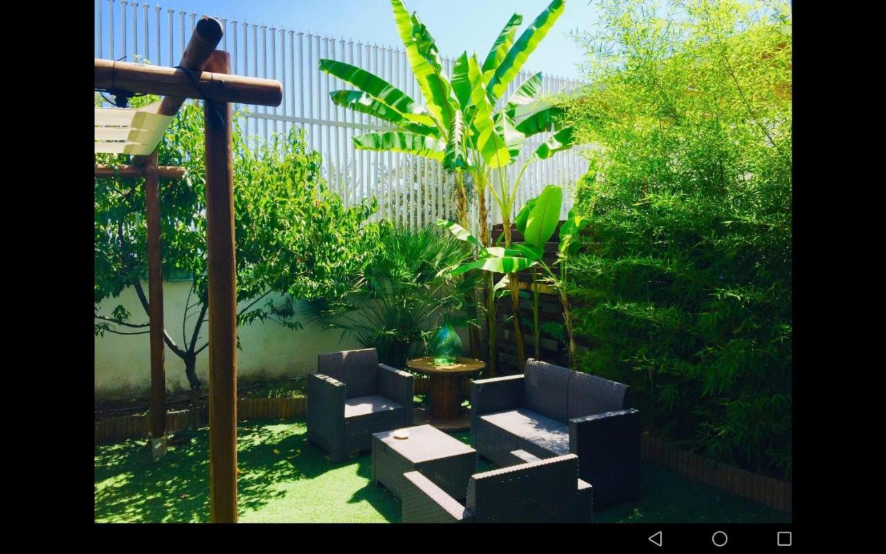House With Garden Napels